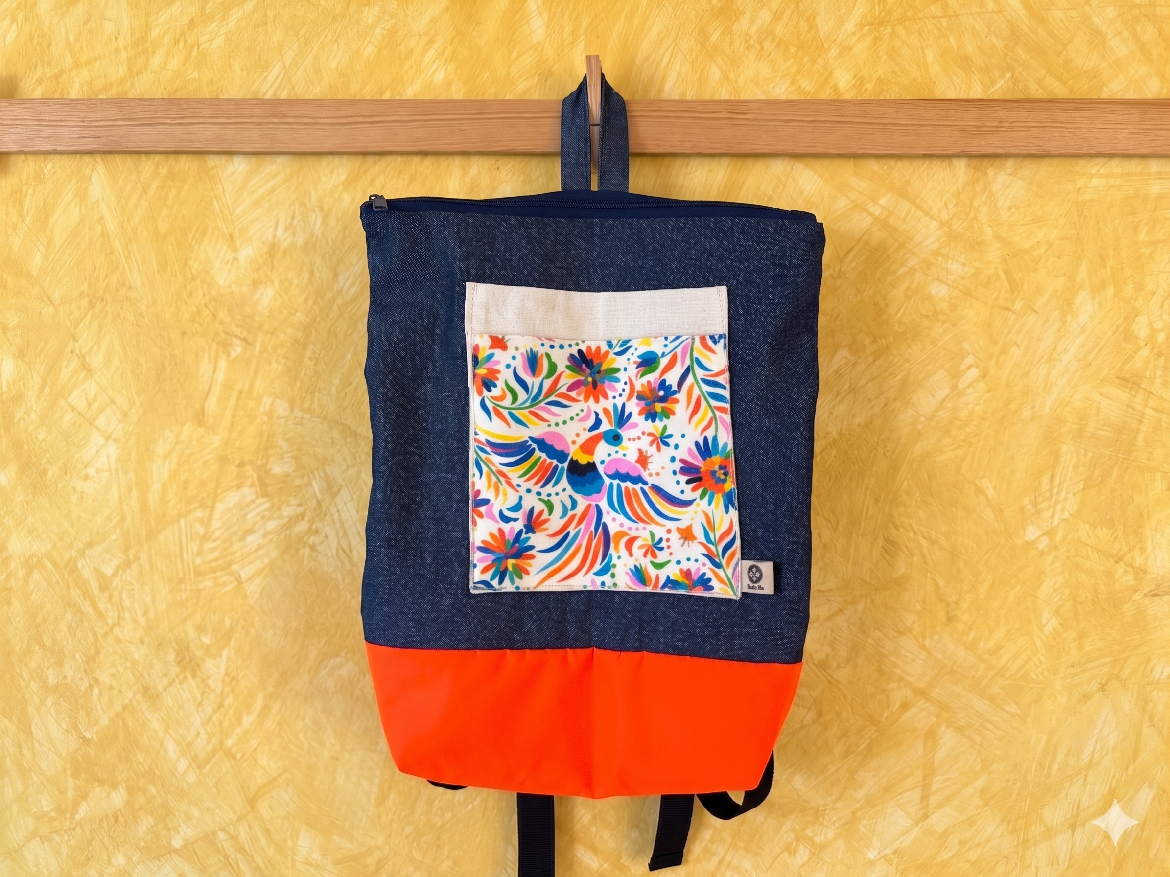 Mochila Estrella 4 (Naranja y Fénix)